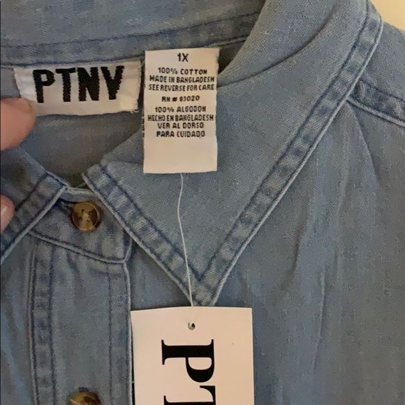 🚨 BOGO 🚨 Light Wash PTNY Denim Blouse - Picture 2 of 5